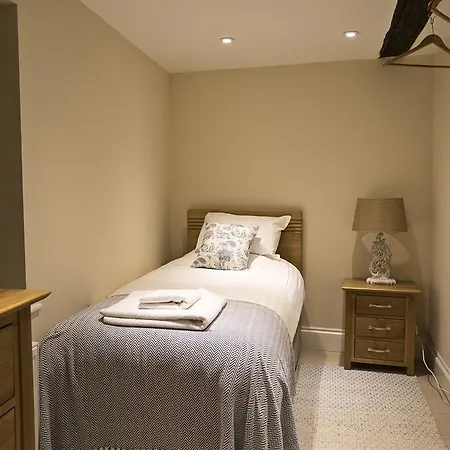 The Farmers فندق نيوباي بريدج