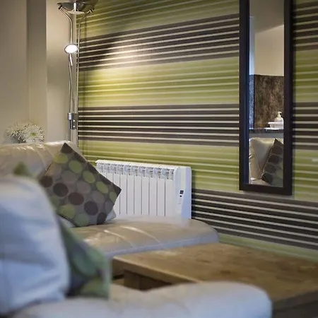 The Farmers نيوباي بريدج