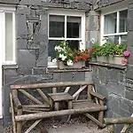The Farmers Ulverston 3*
