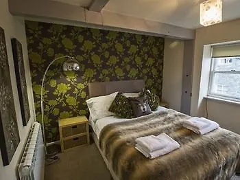 The Farmers Ulverston 3*