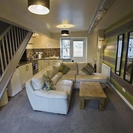 The Farmers Ulverston 3*