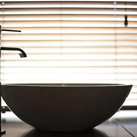 The Farmers Ulverston Hotel 3*