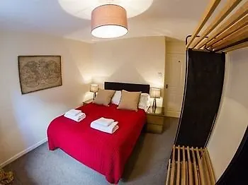 The Farmers Ulverston Otel 3*