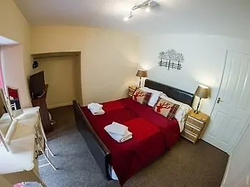 The Farmers Ulverston Otel 3*