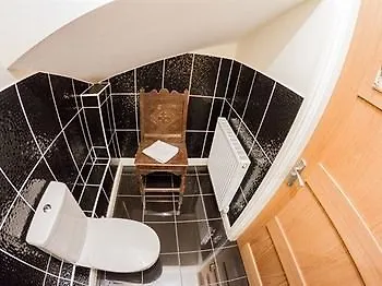 The Farmers Ulverston Hotel