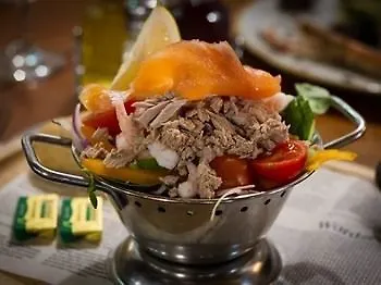 The Farmers Ulverston 3*