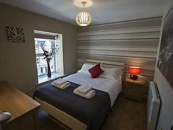 The Farmers Ulverston Otel