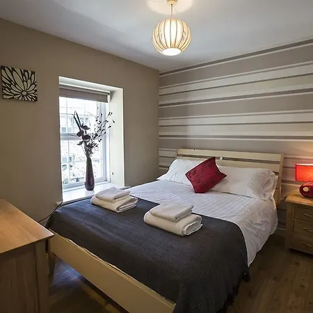 The Farmers Ulverston 3*
