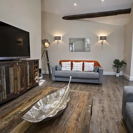 The Farmers Ulverston 3* Newby Bridge